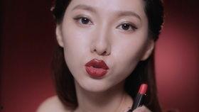 娱乐吃瓜凤姐,从网络红人到美国梦碎，十年人生起伏录