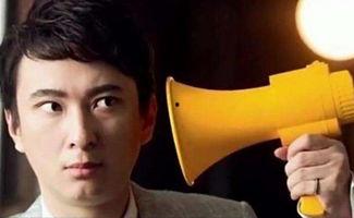一线吃瓜娱乐圈作者海底见月,喻闻的意外穿越与吃瓜传奇