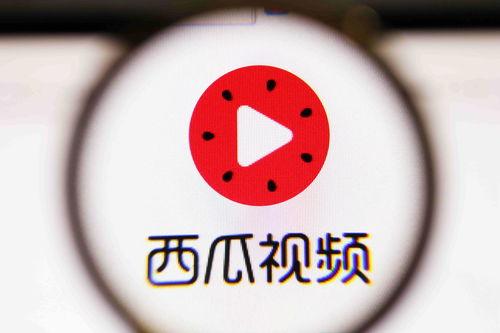 娱乐吃瓜的视频封面怎么制作的,创意与技巧解析