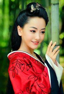 娱乐圈吃瓜帖子 杨蓉,娱乐圈的“瓜中瓜”，揭秘她的那些不为人知的故事