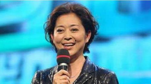 娱乐吃瓜小将倪萍,从娱乐吃瓜小将到人生导师的华丽转身